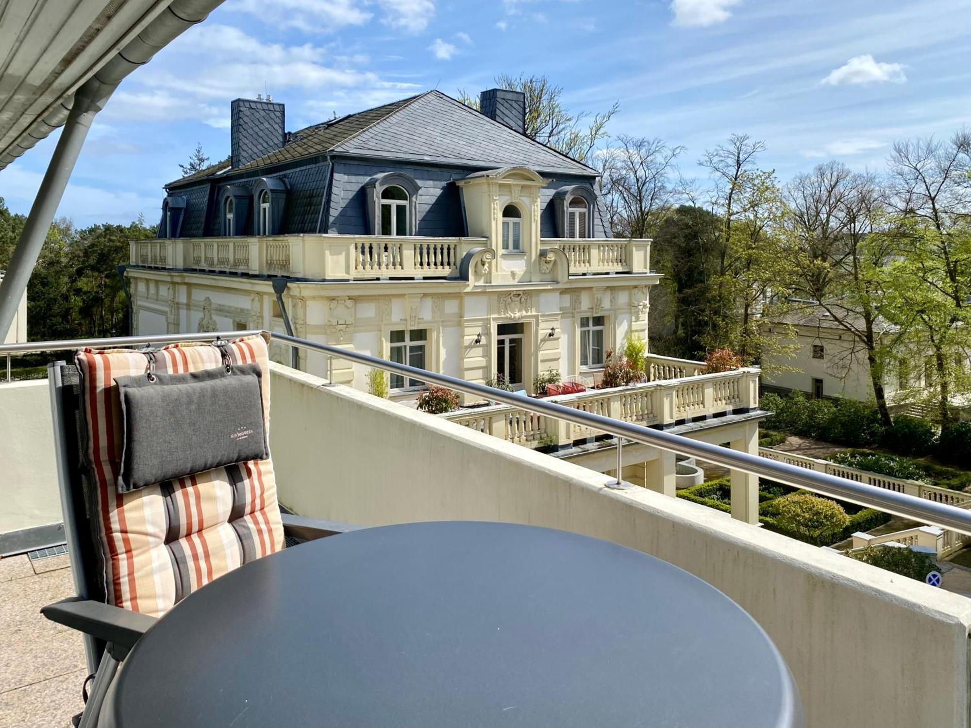 Residenz Bleichroeder - Ferienwohnung Charlotte Heringsdorf  Exterior foto